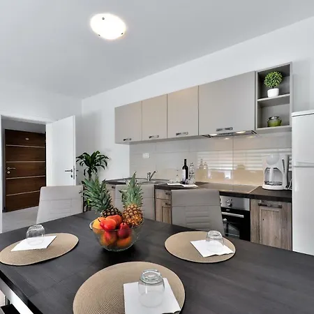 Sunset Apartman Zára