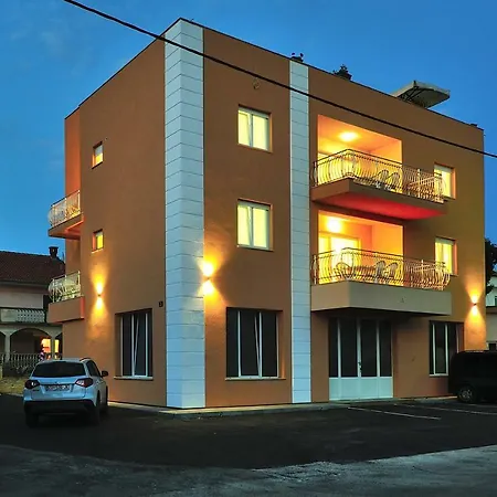 Sunset Apartman Zára